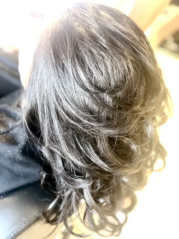 Layered cut with movement
