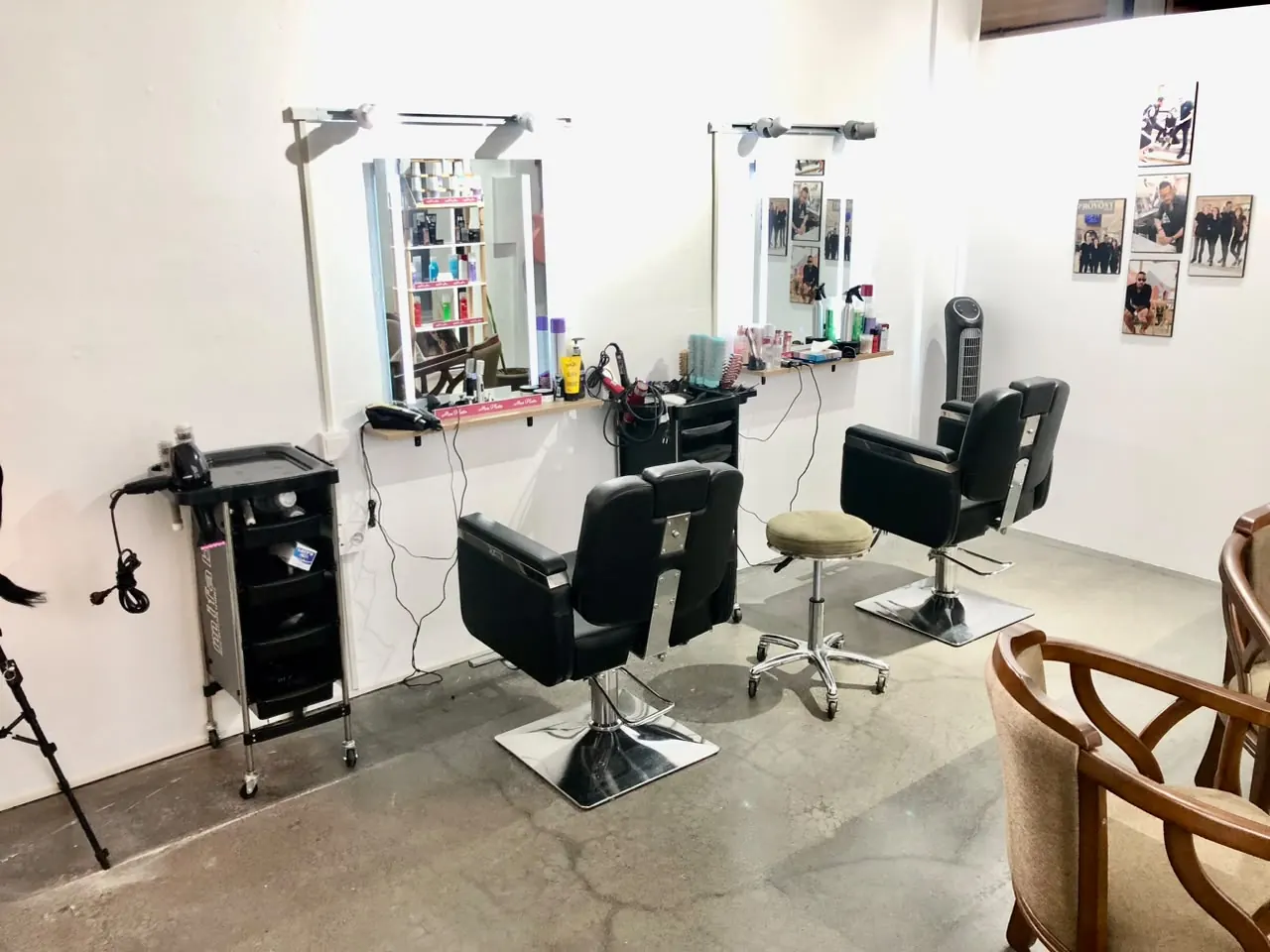 Two styling stations with mirrors